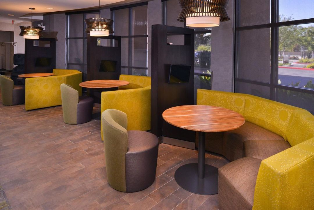 橡城文圖拉縣萬怡酒店