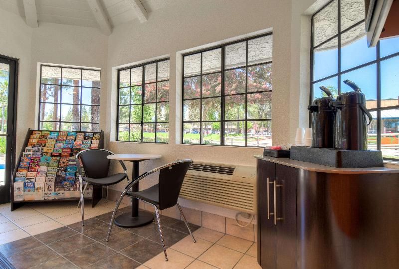 洛杉磯6號汽車旅館 - 聖迪馬斯