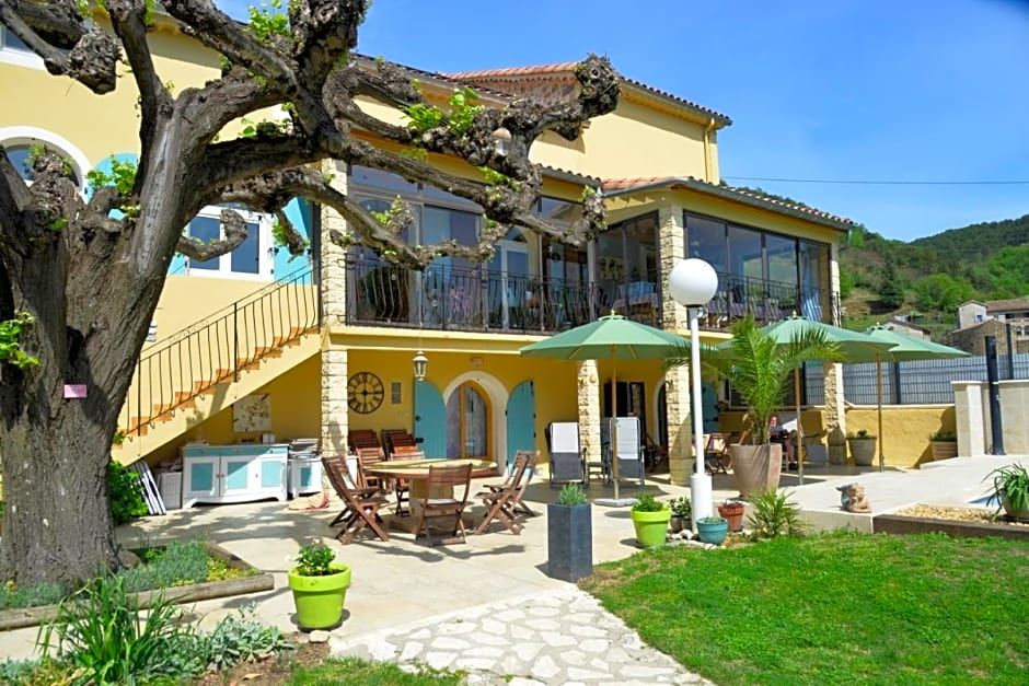 邦胡爾大屋酒店