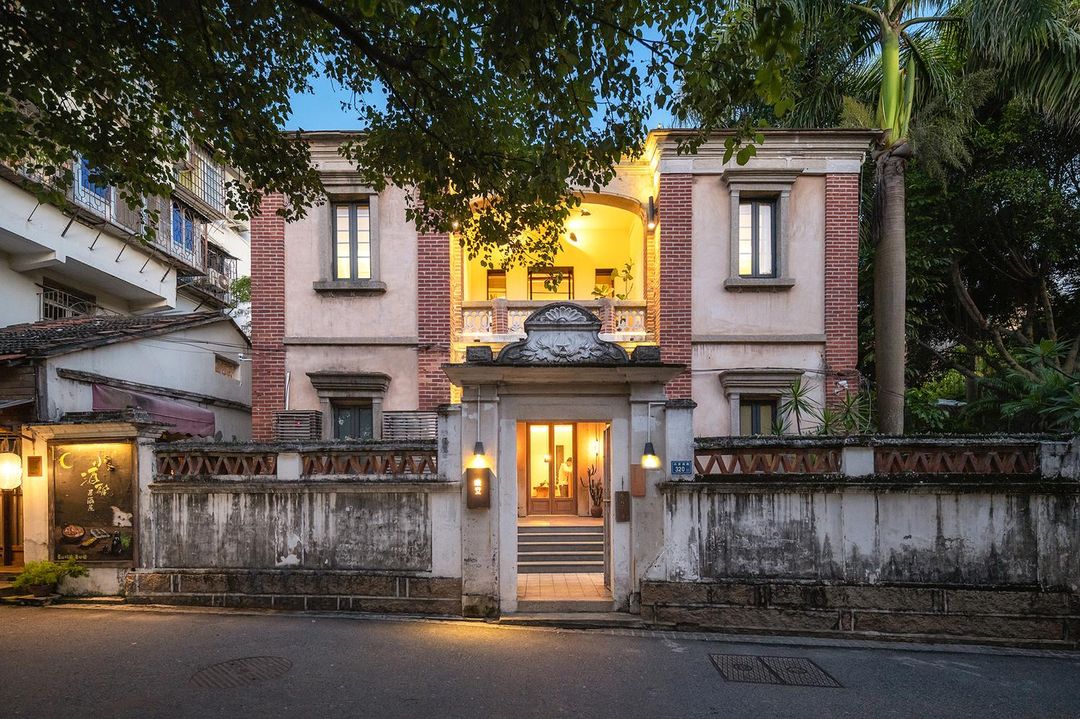 Shimo Youzou Riyue Yingyin Scenic Apartment (Gulangyu Sanqiutian Pier)