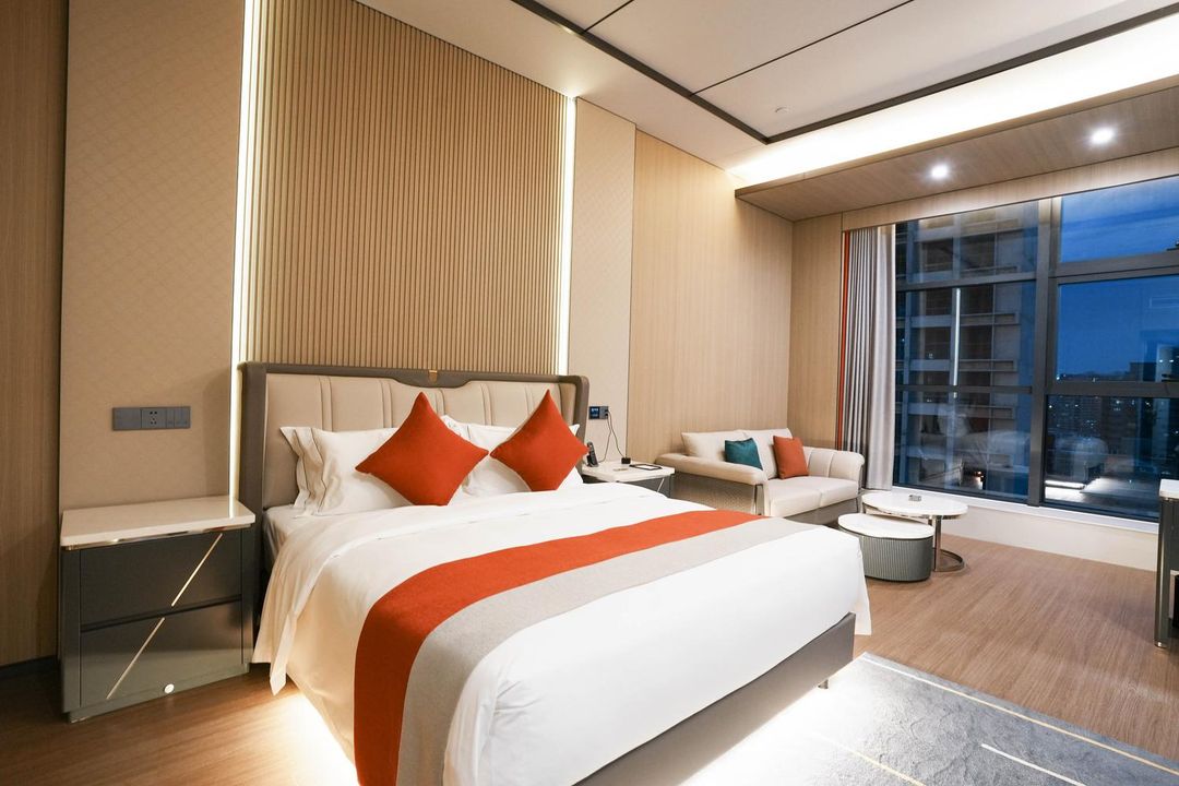 西安鳳城金座酒店(鳳城二路青少年中心地鐵站店)