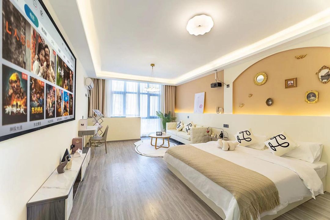 Hangzhou Fengshi Jumu Cinema Hotel