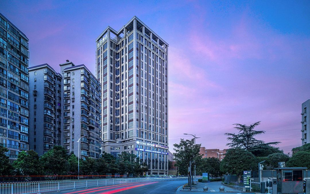 廷泊酒店(長沙中南林業科技大學鐵道學院地鐵站店)