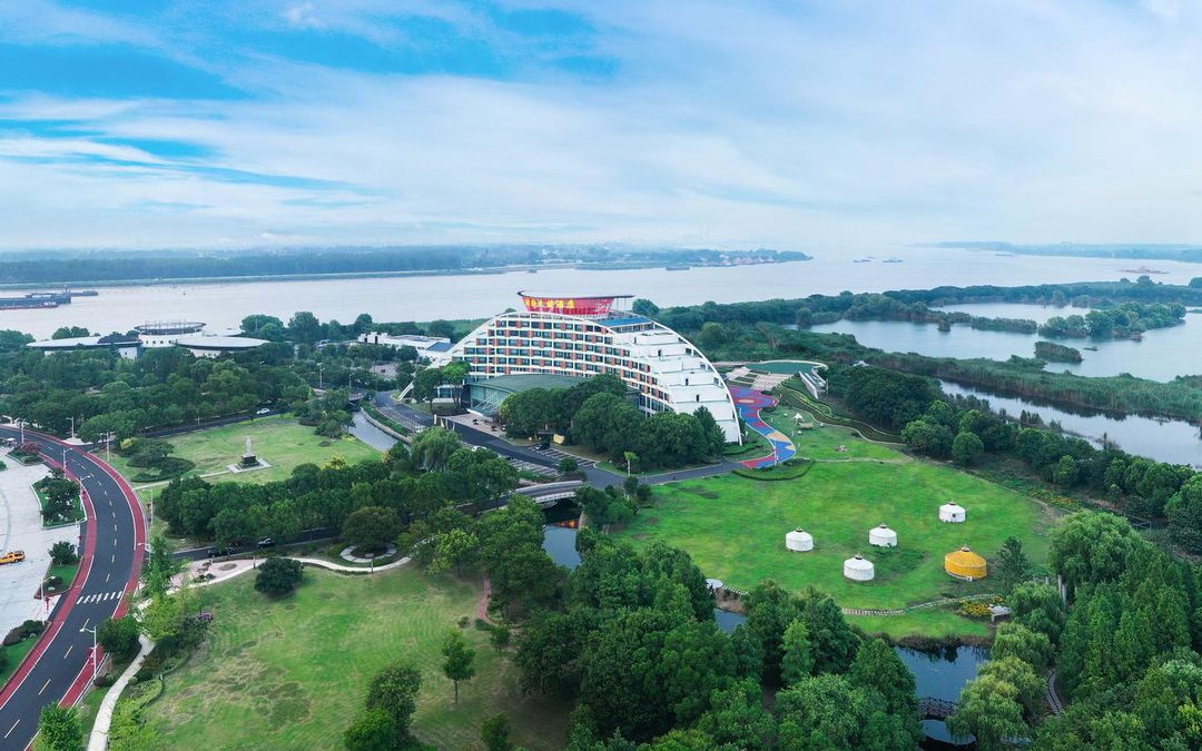 Zhenjiang Runyang Bridge Hotel