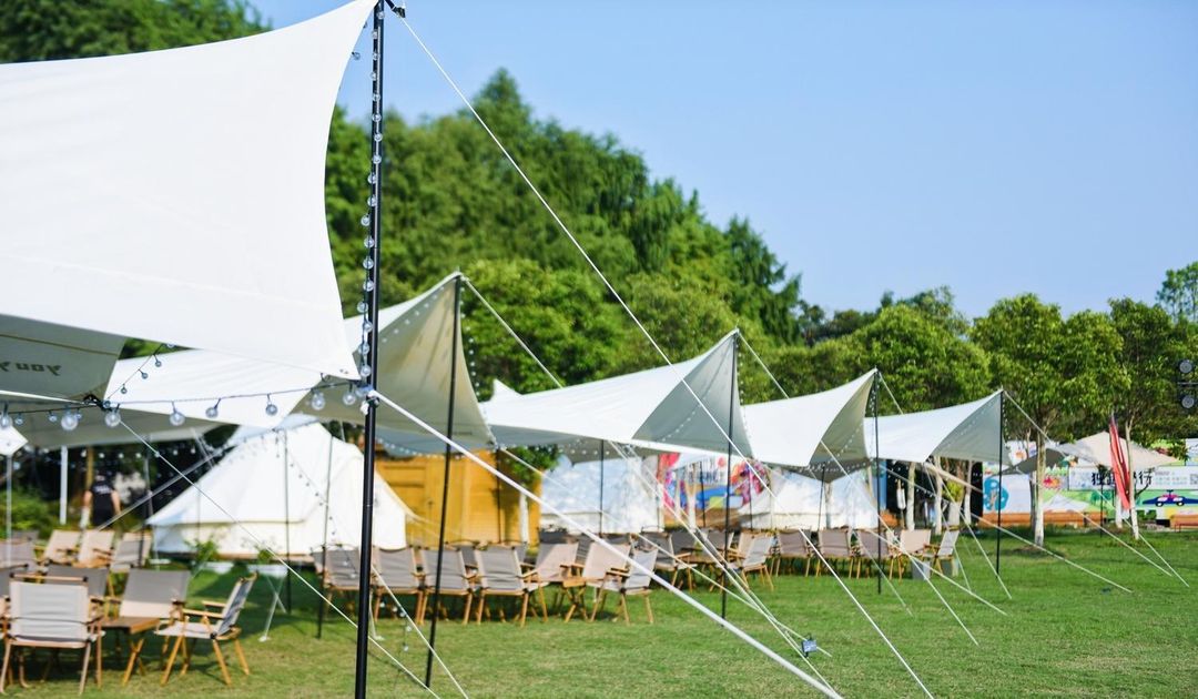 Zhiqing Tribe Hotel (Shanghai Bay National Forest Park Branch)