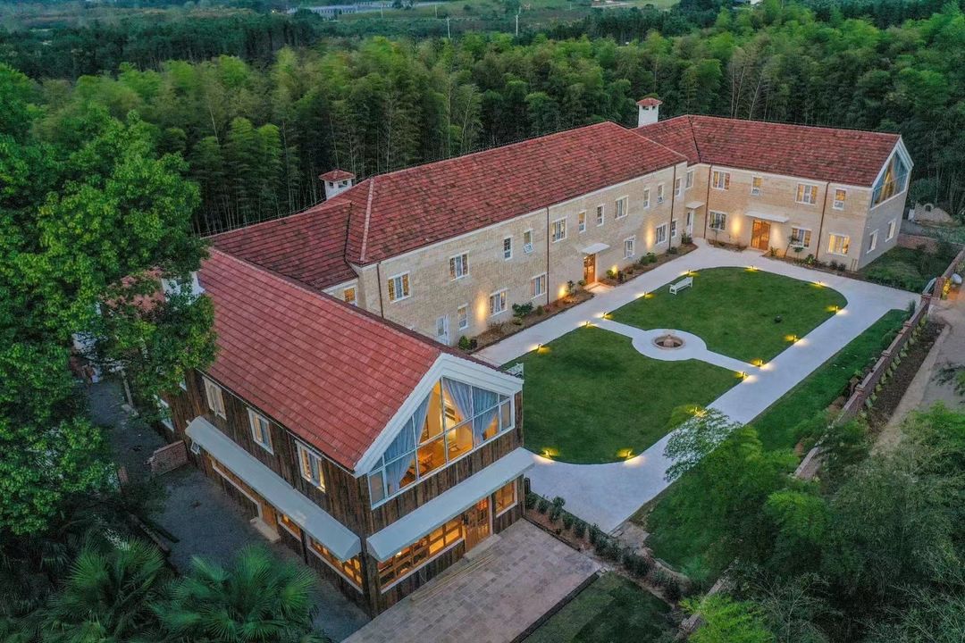 Xianning Mountain B&B