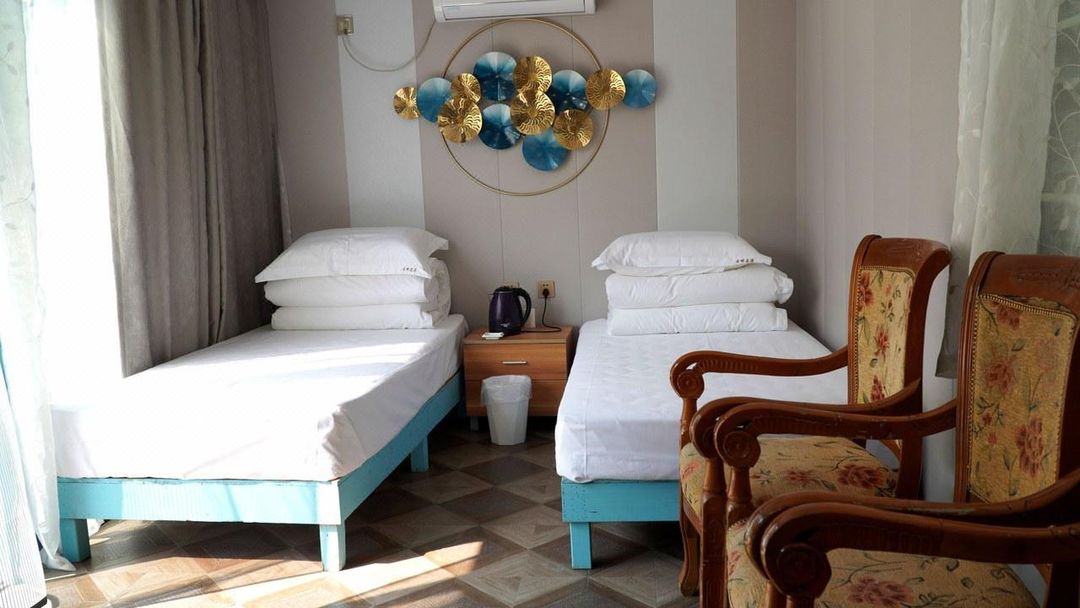 云畔花溪木屋民宿(津西路分店)