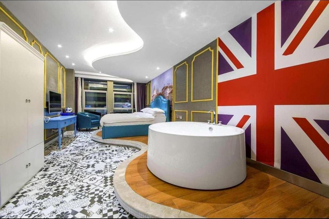 Thumb Hotel (Kunming Cuihu Xiaoximen Branch)