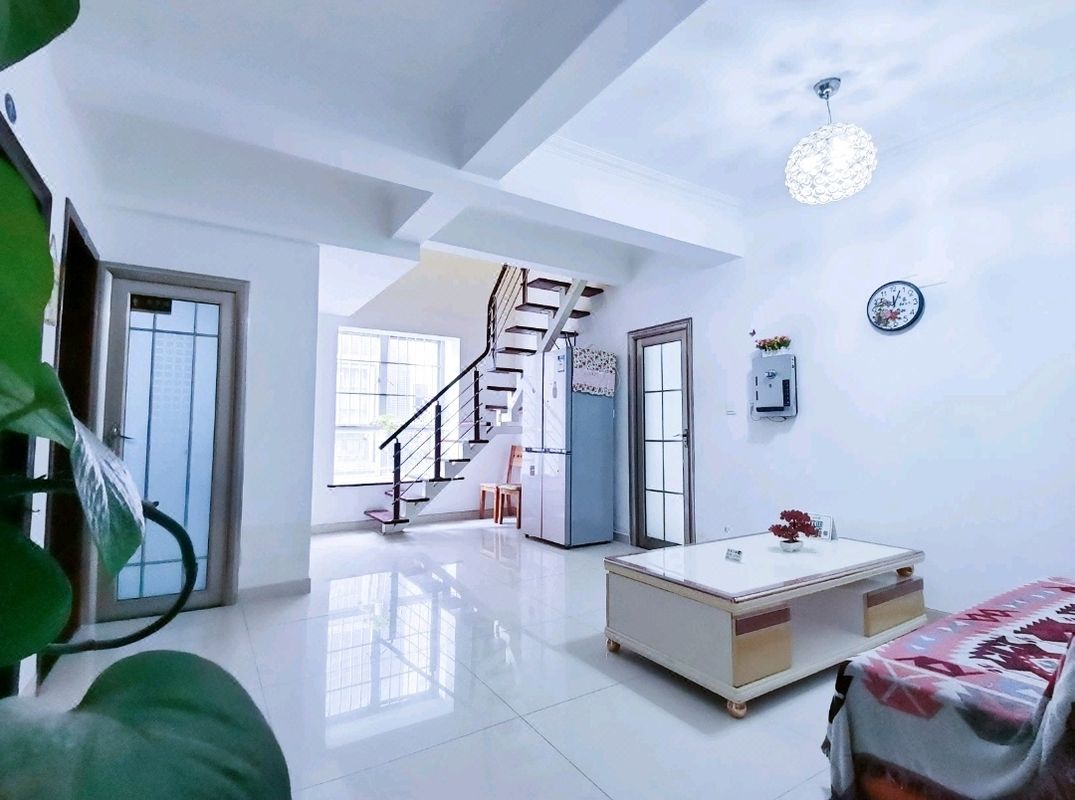 Chengdu Jinzuo Family Apartment