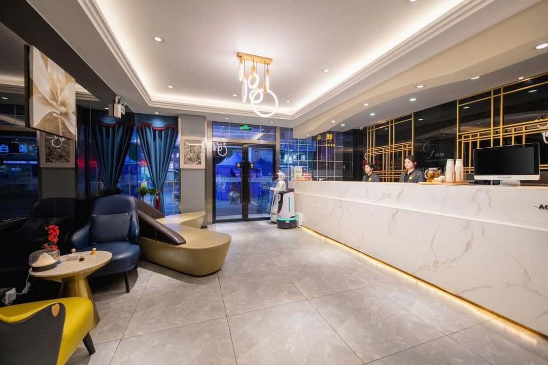 悅巢HOTEL(深圳北站6979商業中心店)