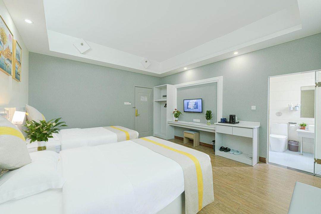 三亞碧雲商務酒店(海棠灣林旺夜市店)