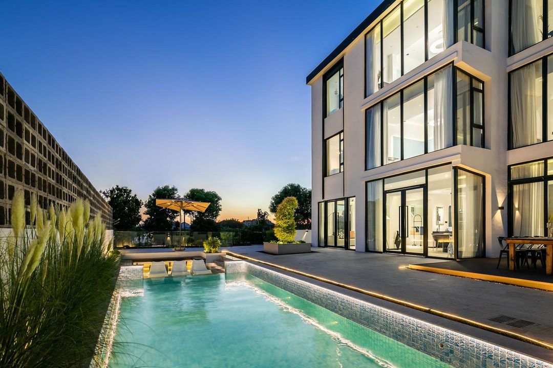 Shanghai Twilight cloud Holiday Villa