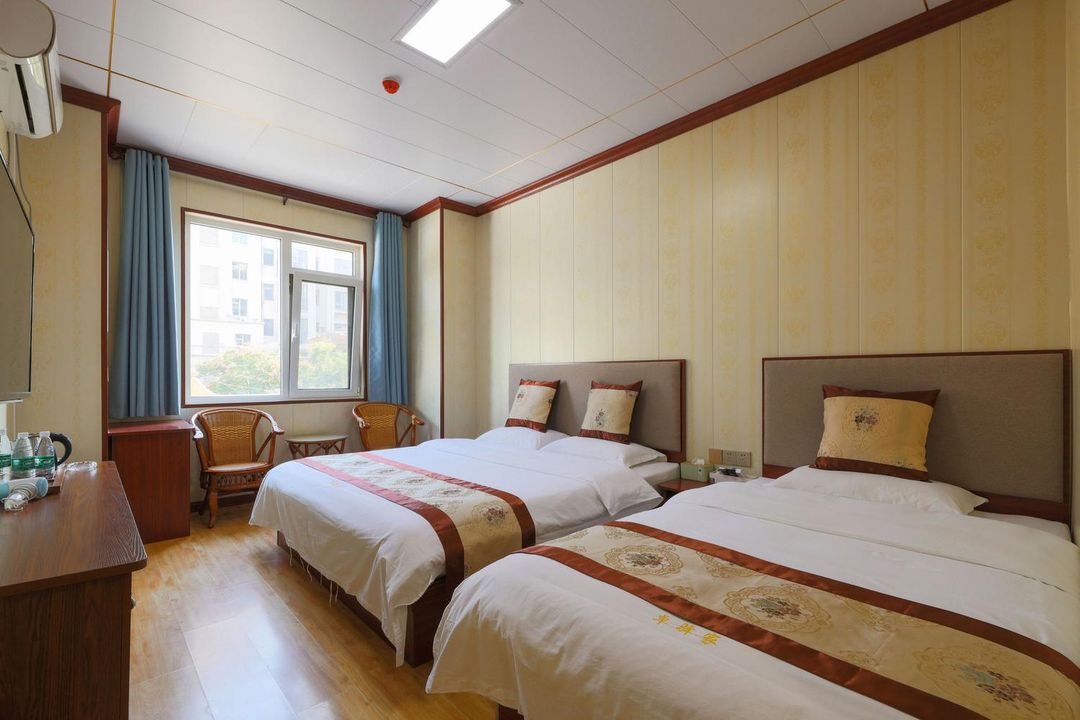 Qingdao Zhuoyijia Hotel