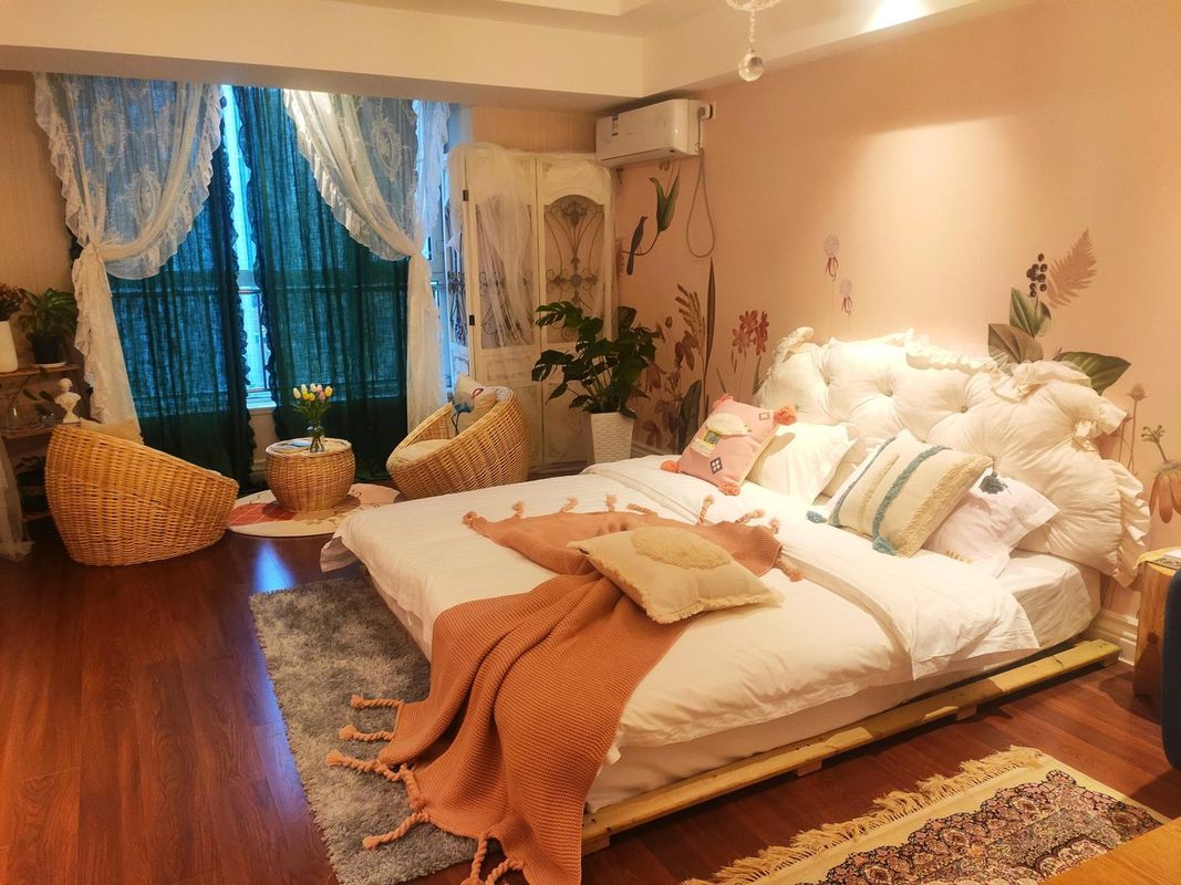 Jiangyu Silk Road Inn (Urumqi Economic Development Wanda Plaza High Speed Railway Station)