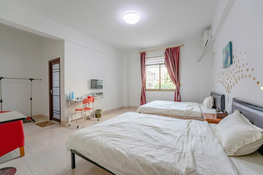 Wu Bai Inn (Xiamen North Railway Station)