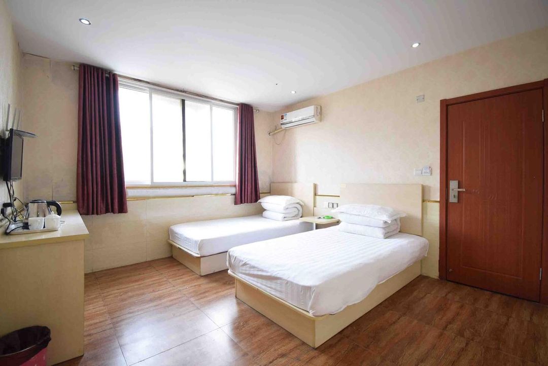 Bingjia Business Hotel