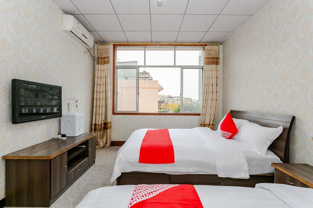 Chengdu Huangcheng Hotel