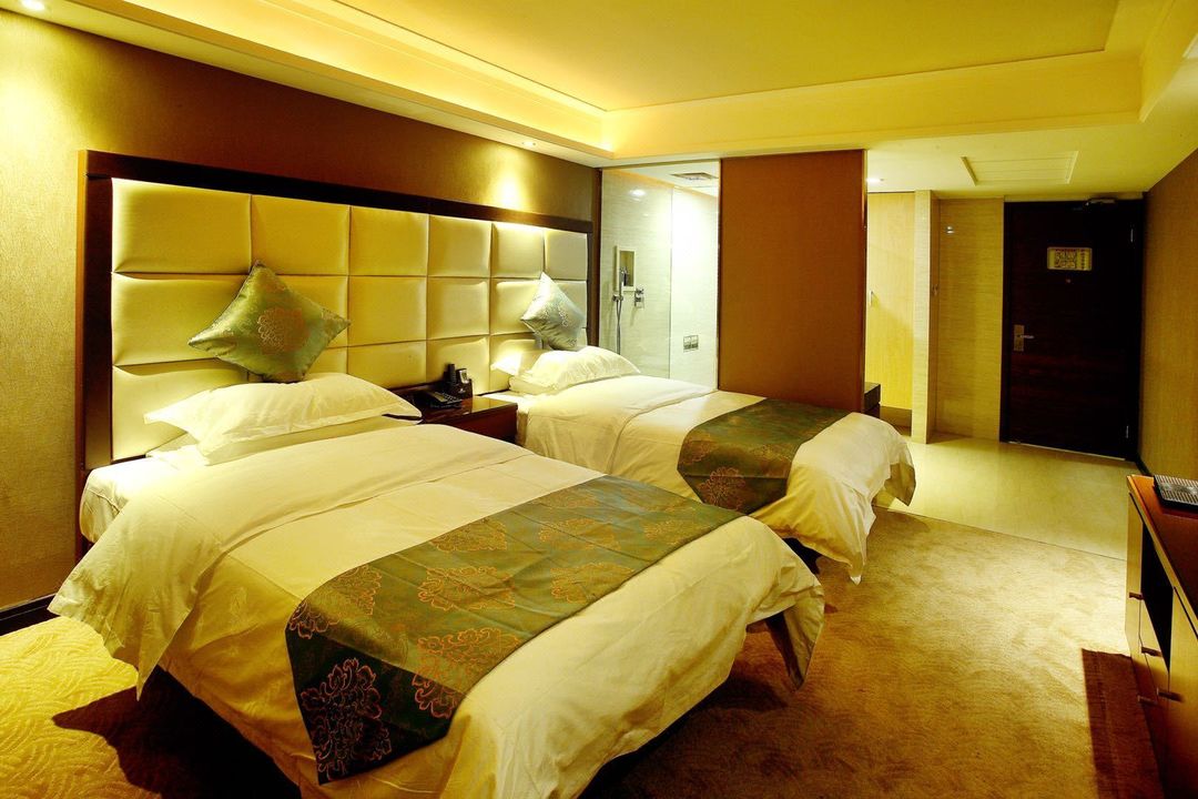 烏魯木齊思瑞豪商務賓館(通匯二手車市場店)