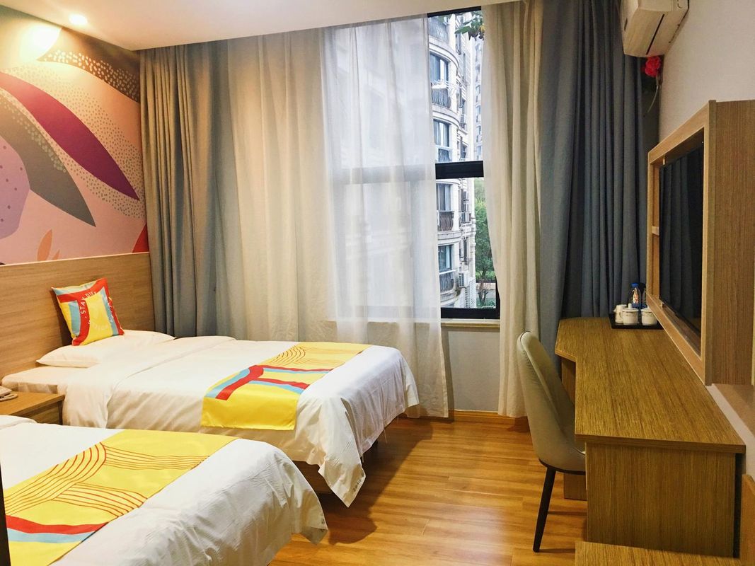 Pai Hotel (Shanghai Songjiang Yongfeng Road)