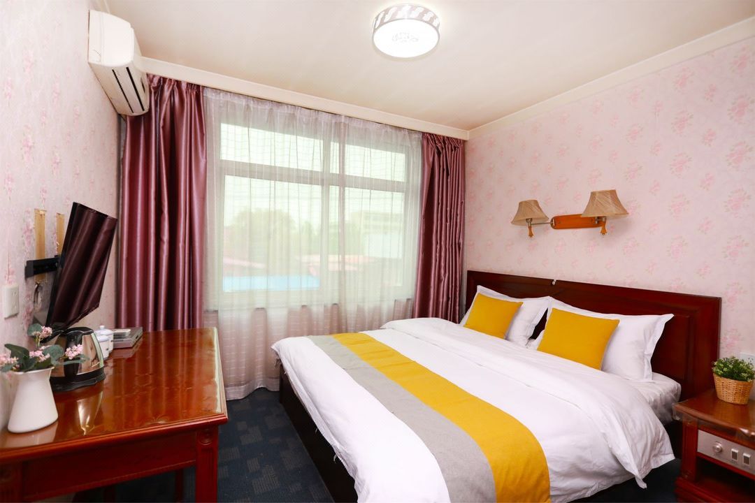Tieling Traffic Hotel