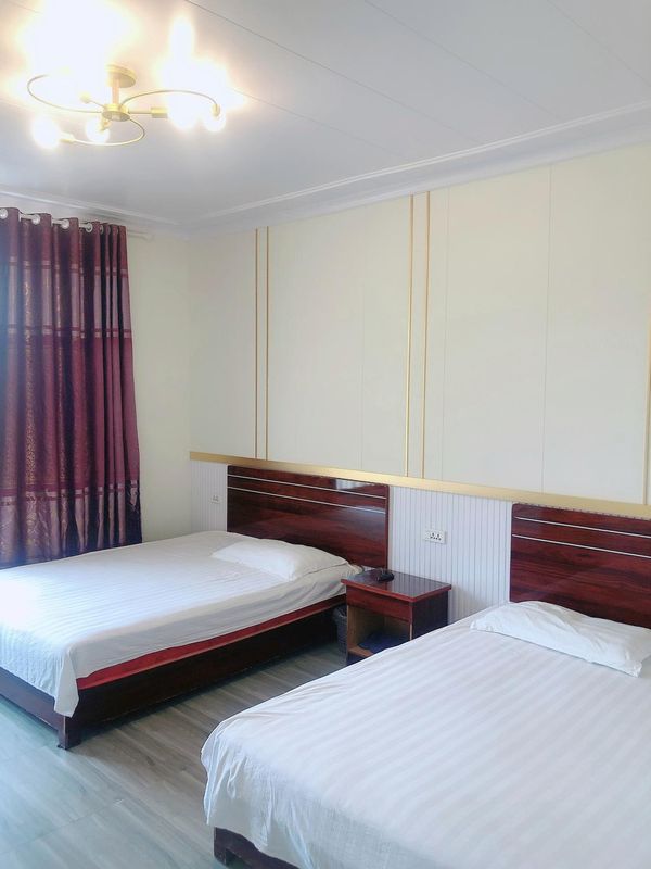 Jinfu Hotel (Daye Ganghucun Branch)