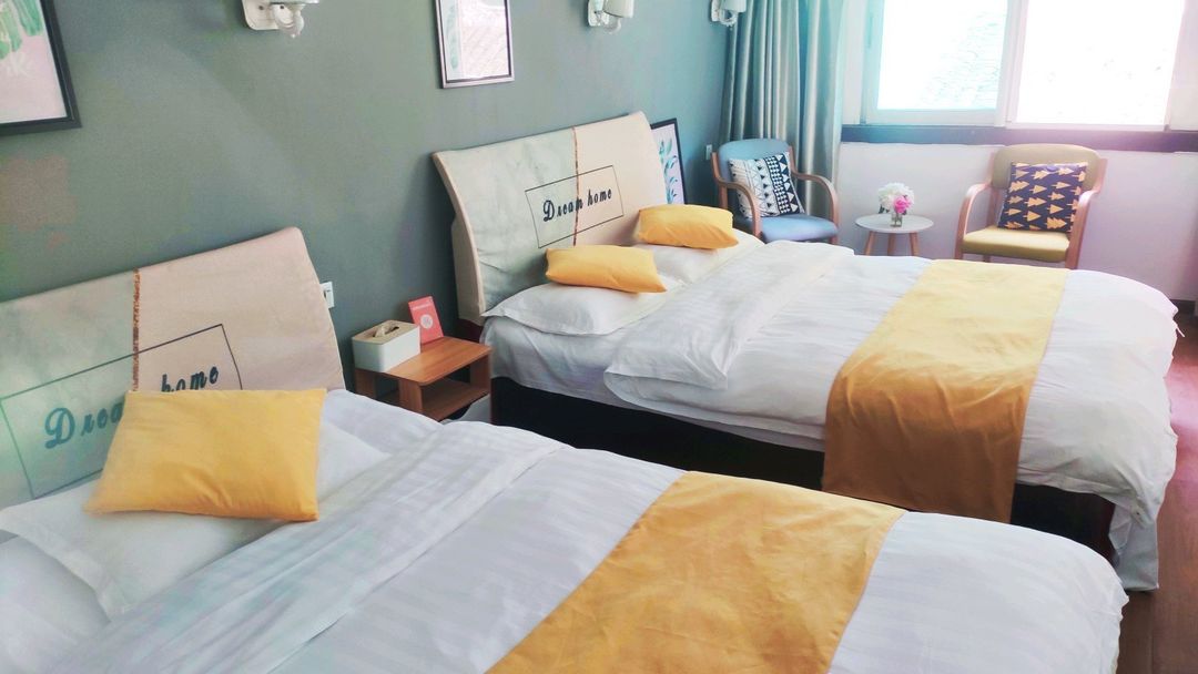 同裏七間素舍客棧