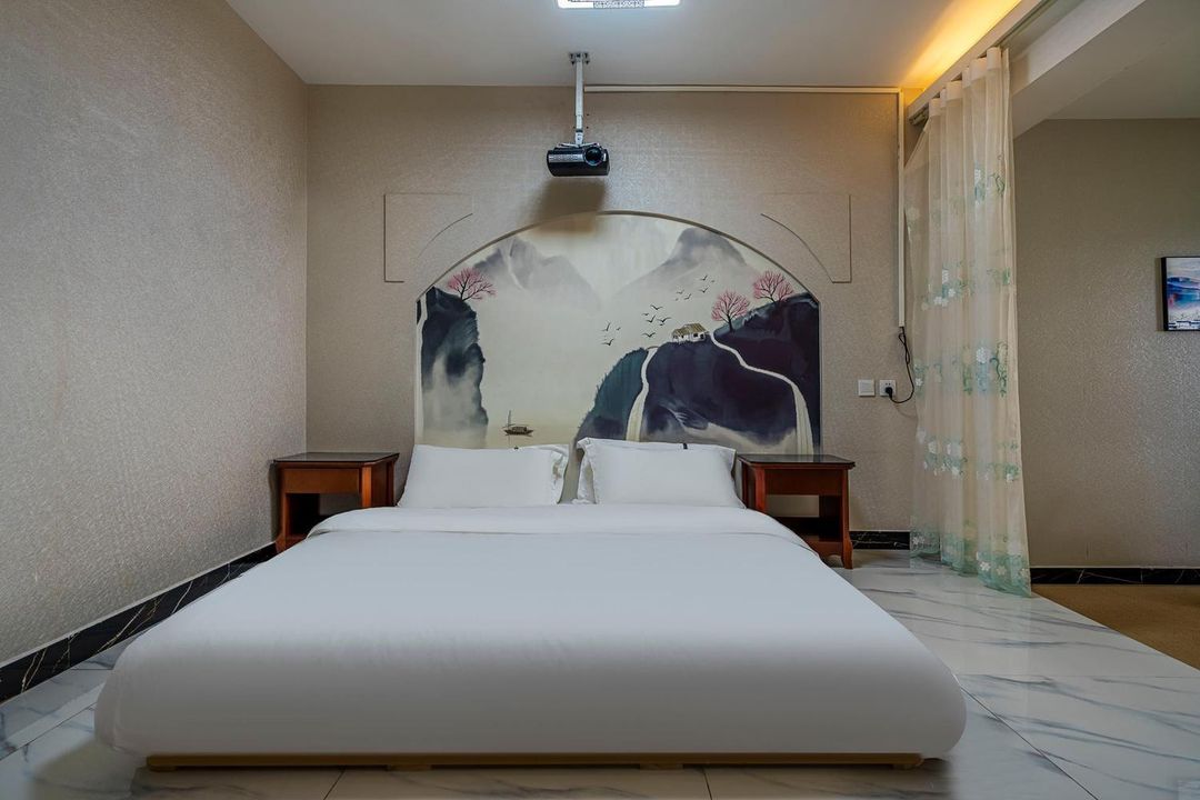 Kunming Jingyue Hotel