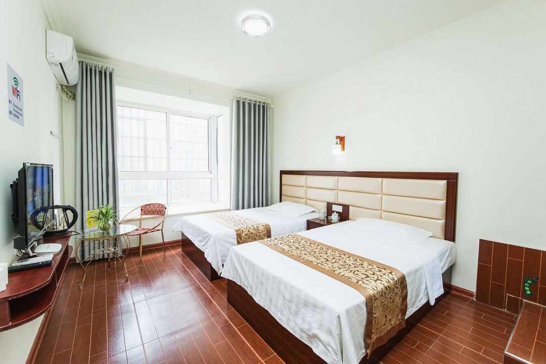 Yuexiang Qingya Hotel (Changsha South High-speed Railway Station Convention and Exhibition Center)