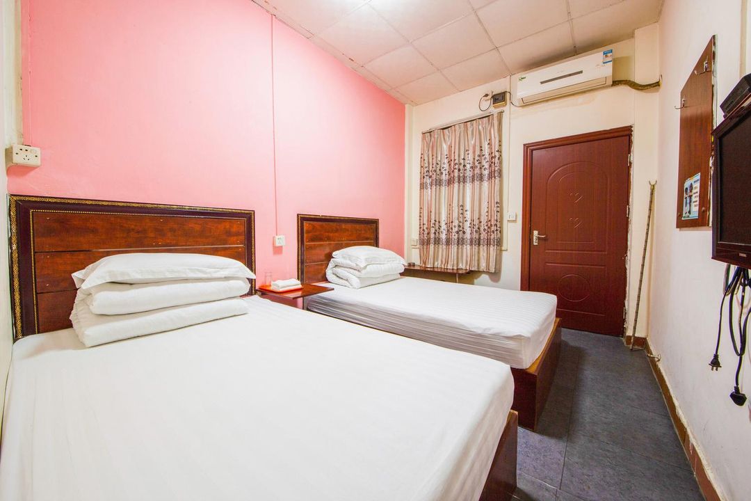 Guangzhou Boutique Apartment (Tianhe Coach Station Subway Station)