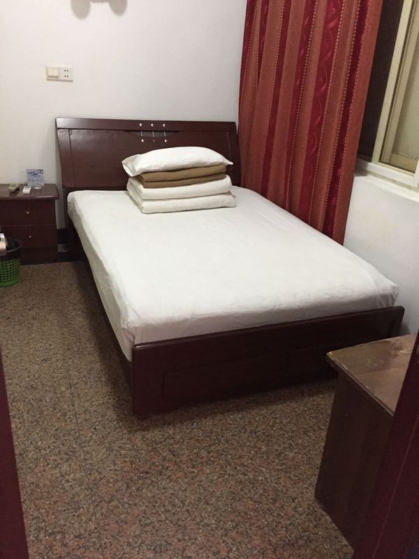 Shanghai Xinglianxin Hotel