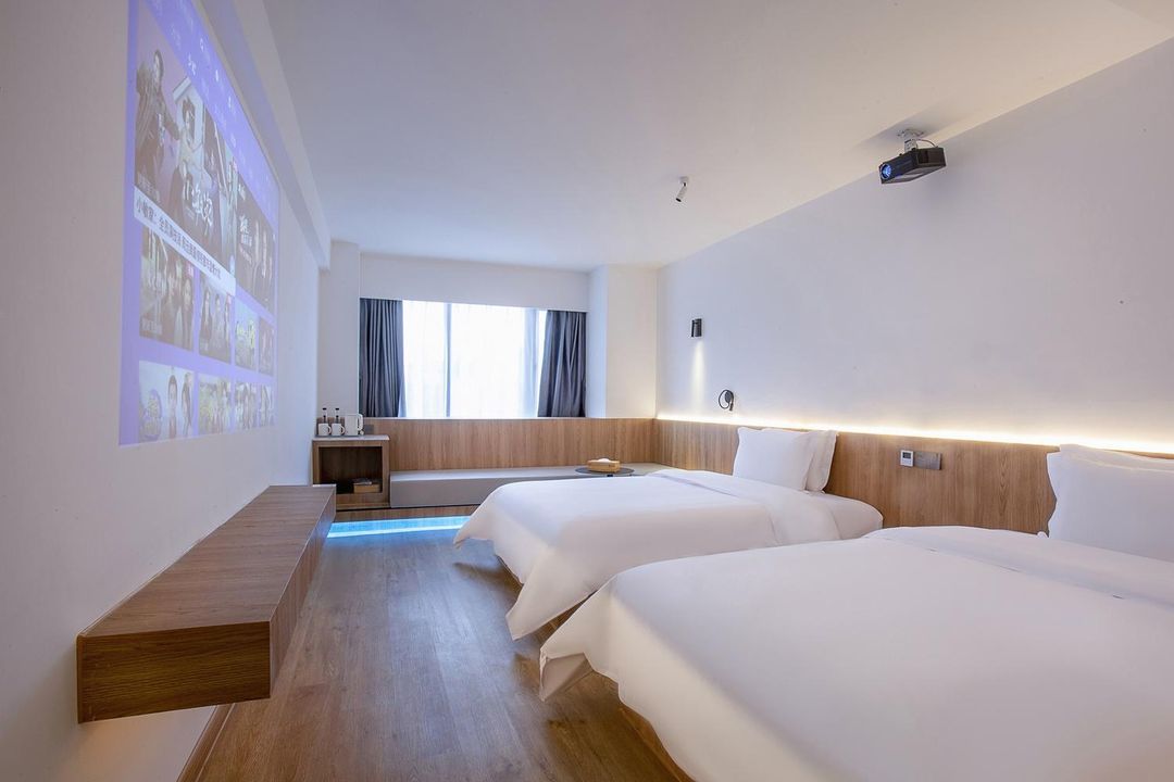 U2HOTEL Light luxury Hotel