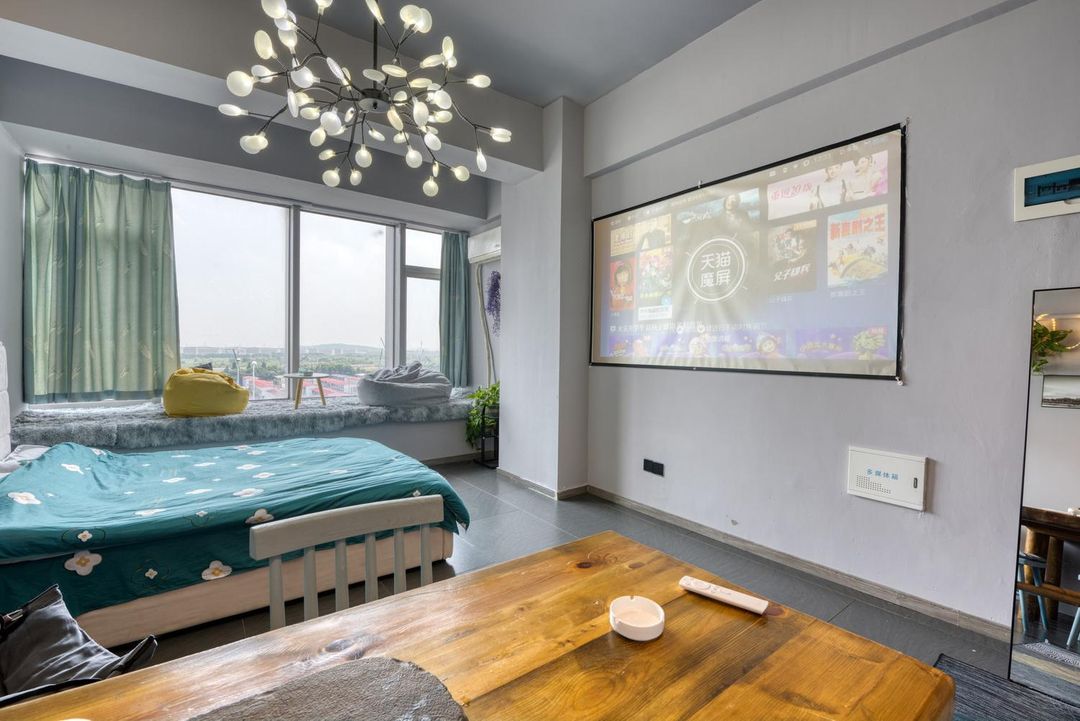 Coastline Apartments