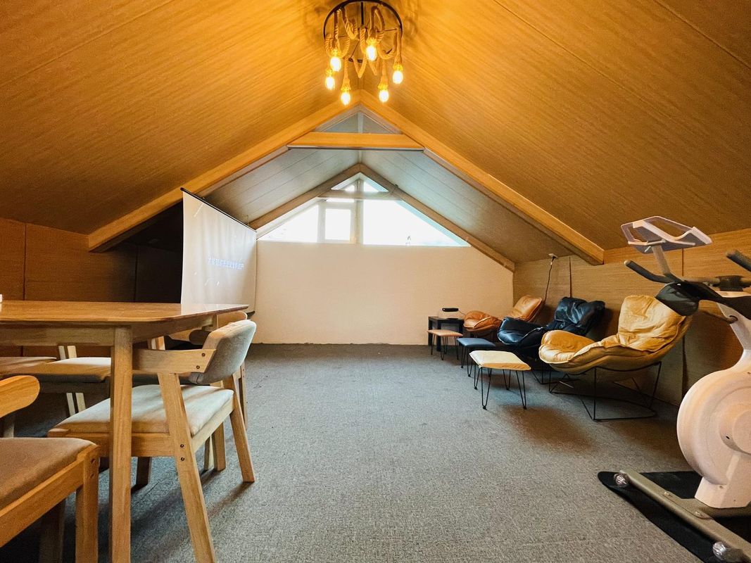 拾間青旅(大連星海公園店)