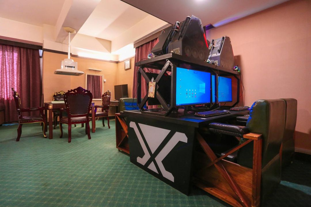 大连逸海假日酒店