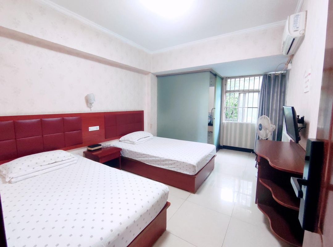 Aiqing Apartment (Wuhan Hankou Railway Station)