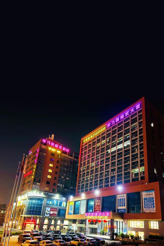 康乃馨商務酒店(廣州白雲同德地鐵站店)