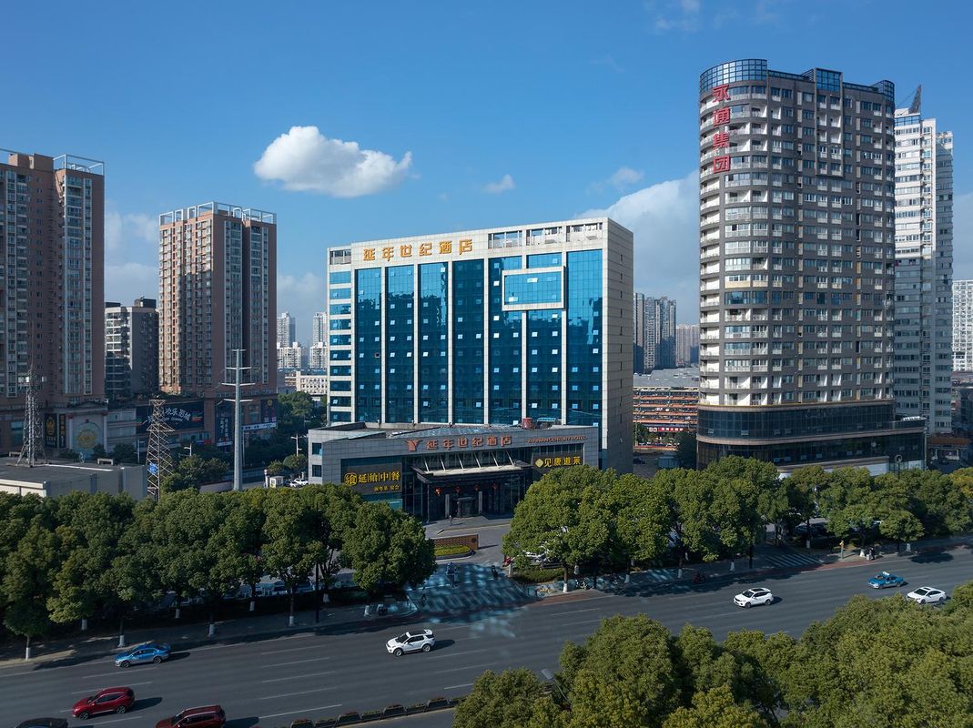 長沙延年世紀酒店(國防科技大學四方坪雙擁地鐵站店)