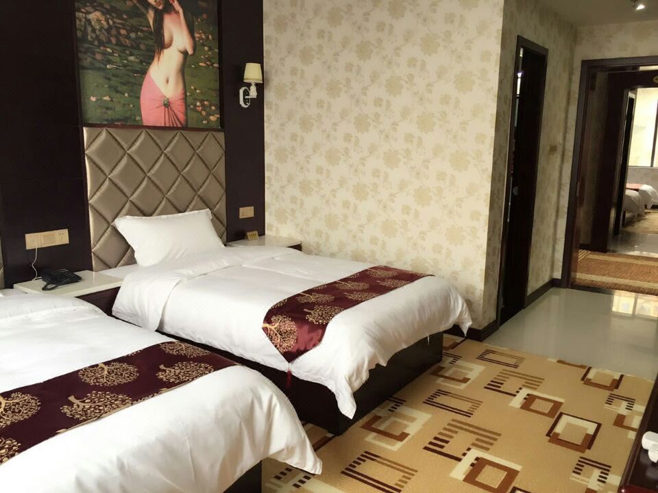 Junqi Hotel