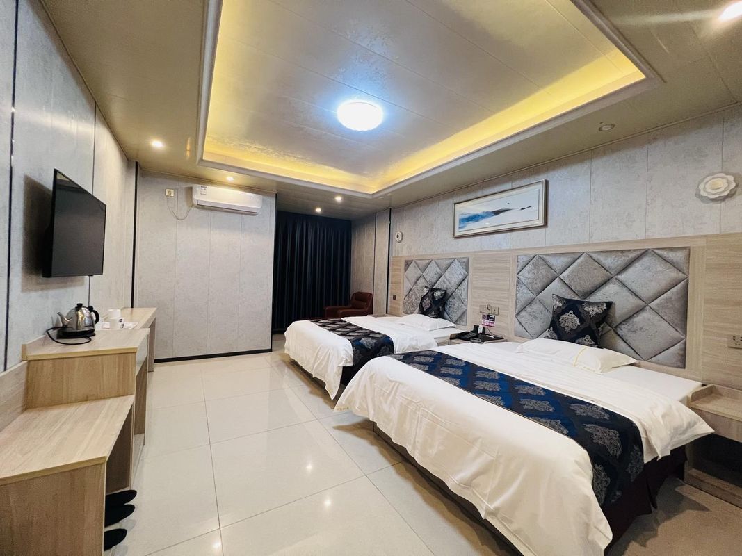 Zhaoqing Jinhong Business Hotel