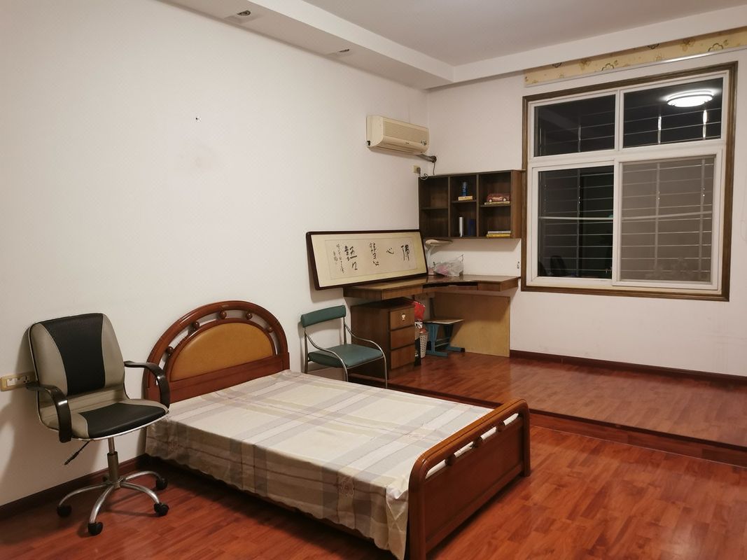 房东鄂州小方公寓(凤凰路分店)