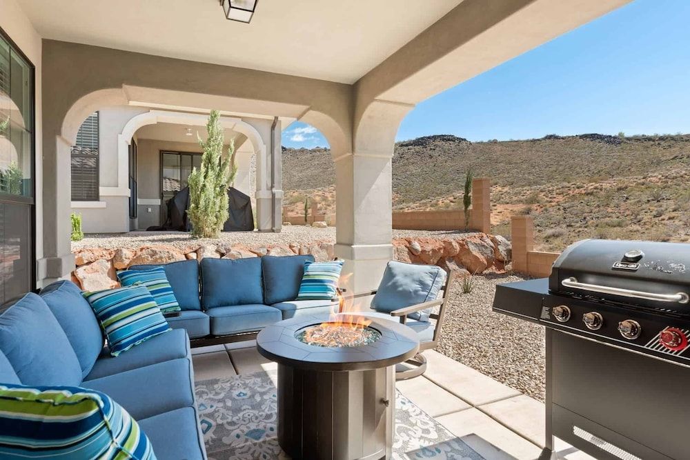 紅色遮陽篷的埃斯孔迪多聚會地點