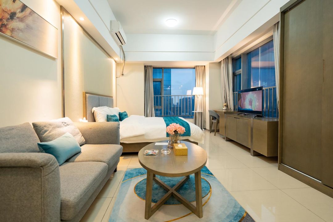 Foshan Yixuan Boutique Apartment (Xinkai Plaza Financial High-tech Zone Subway Station)