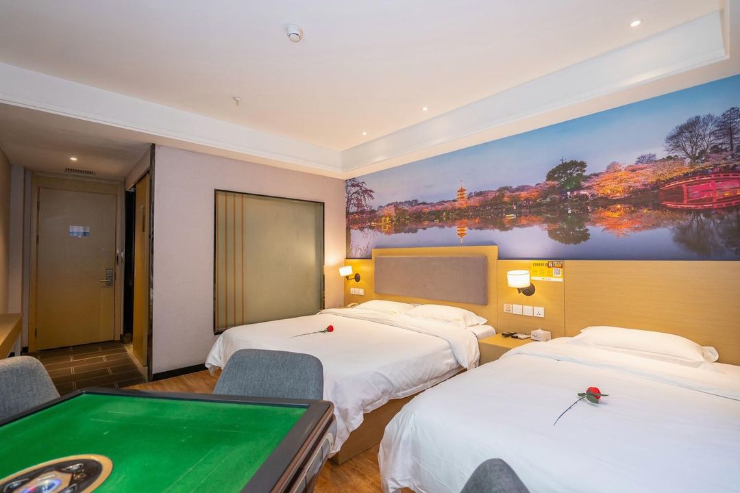 Dalai Business Hotel