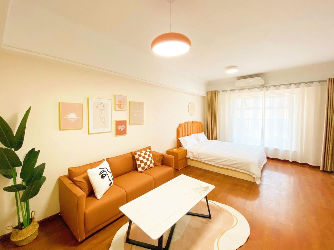 Sunshine Cinema-style Hotel