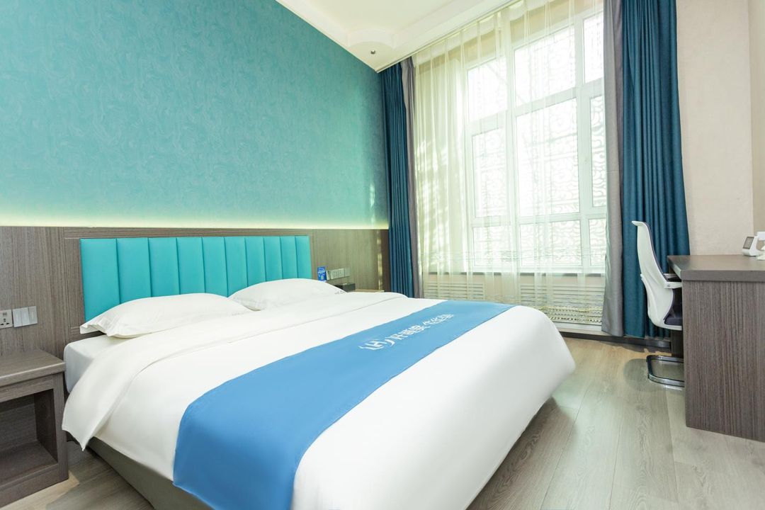 如家華驛酒店(烏魯木齊米東101中學店)