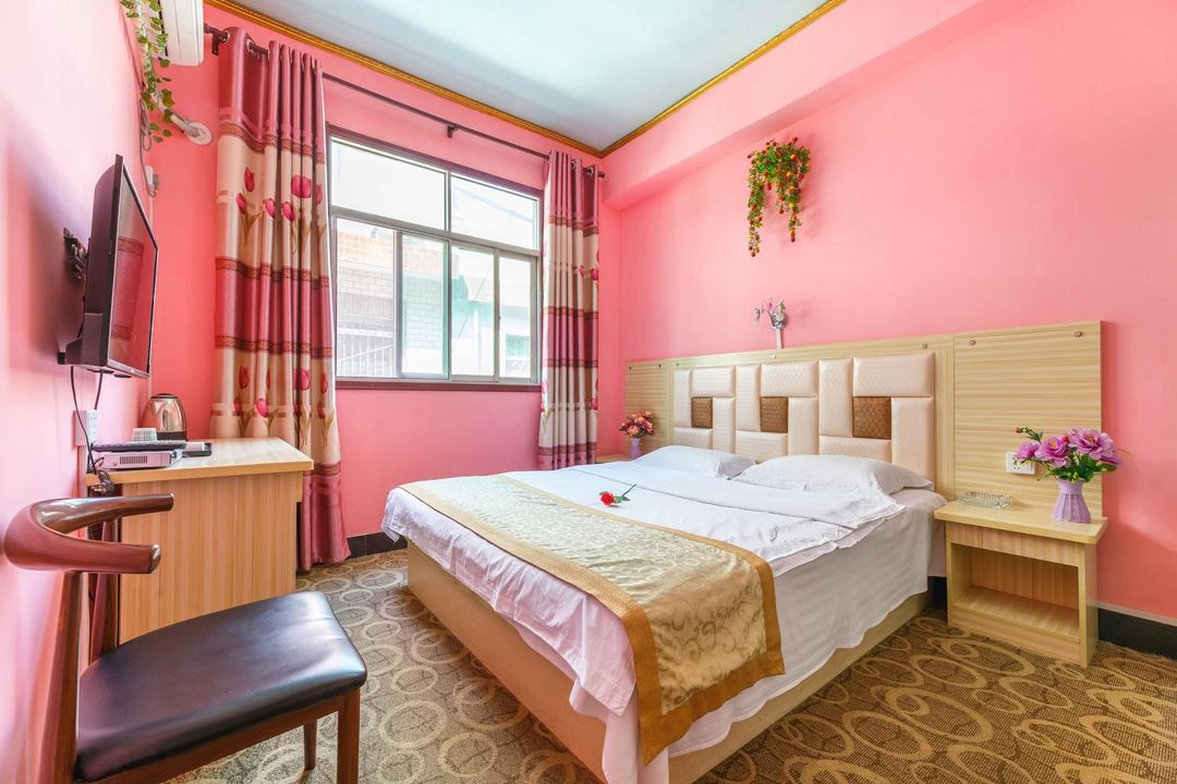 Xi'an E Jia Hotel (Hejiaying Subway Station)