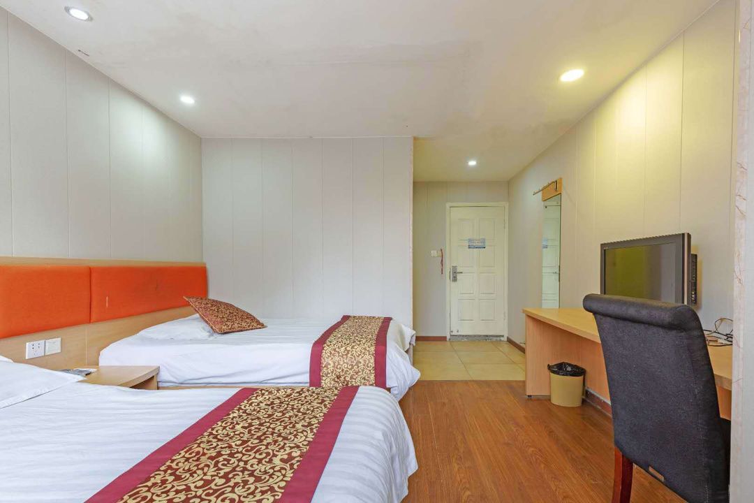 Hangzhou Kuku Hotel (Hangzhou East Railway Station West Square)