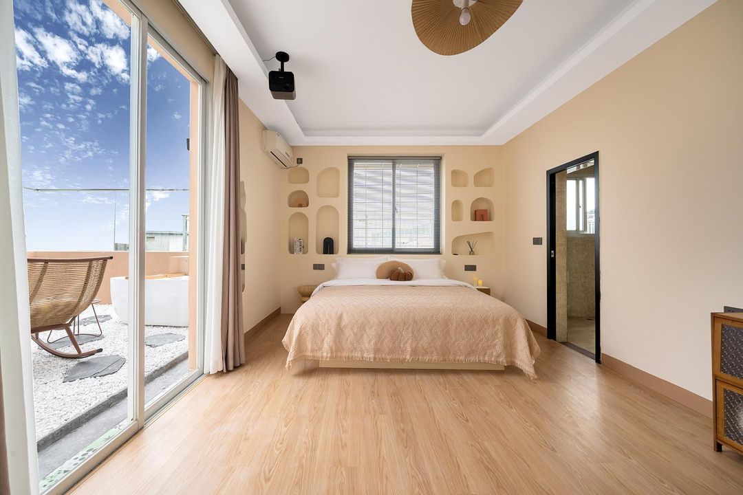 你好再見咖啡酒館民宿(環島路黃厝沙灘店)