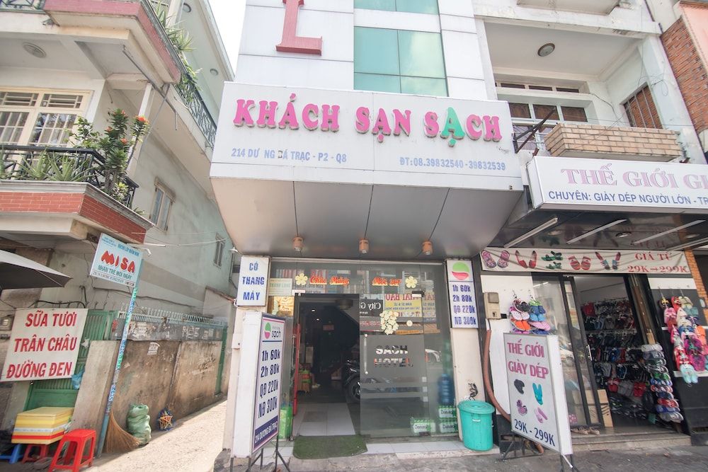 RedDoorz @ Duong Ba Trac Street