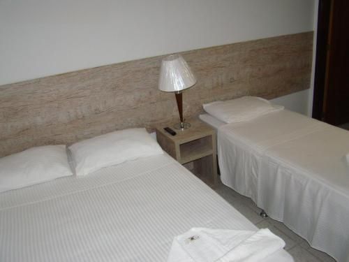 保薩達索拉里斯旅館